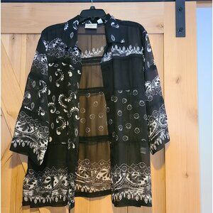 BANANA BAY FINE RESORTWEAR Size L Sheer Cardigan Coverup  3/4 Sleeve Beachy